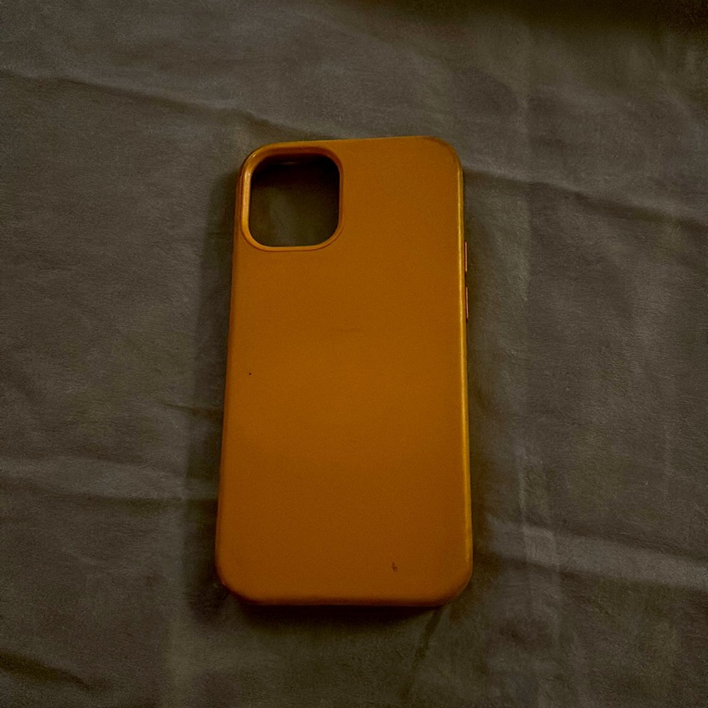 Apple iPhone 12 mini orange case